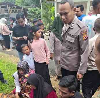 POLSEK BUNGBULANG PERIKSA PENEMUAN MAYAT DI SUNGAI CISAAT, DIDUGA TERPELESET DAN TENGGELAM